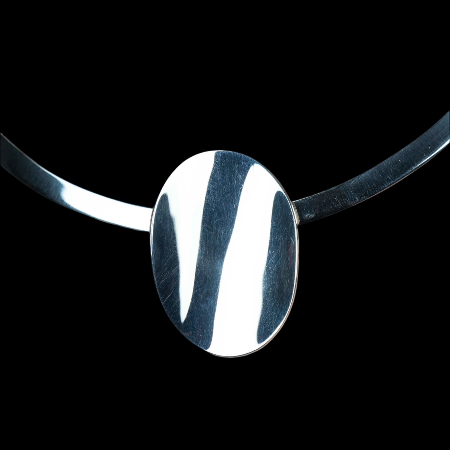 Torcido - ovalt hänge